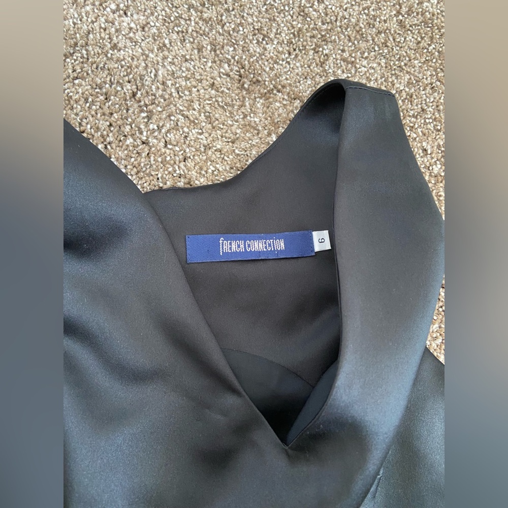 French Connection Classic Satin Black Midi Sleeveless Formal Dress Size 6 - Picture 7 of 8
